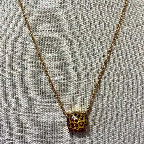 🎉❤️ NEW Marissa Leopard Print Cushion Necklace - Picture 2 of 3